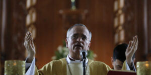 Nicaragua, un altro Natale sotto persecuzione: Bibbie vietate, vescovi in esilio e Chiesa sorvegliata