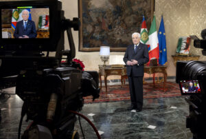 Mattarella: “La pace è un modo di pensare”. Appello di fine anno alla responsabilità civile