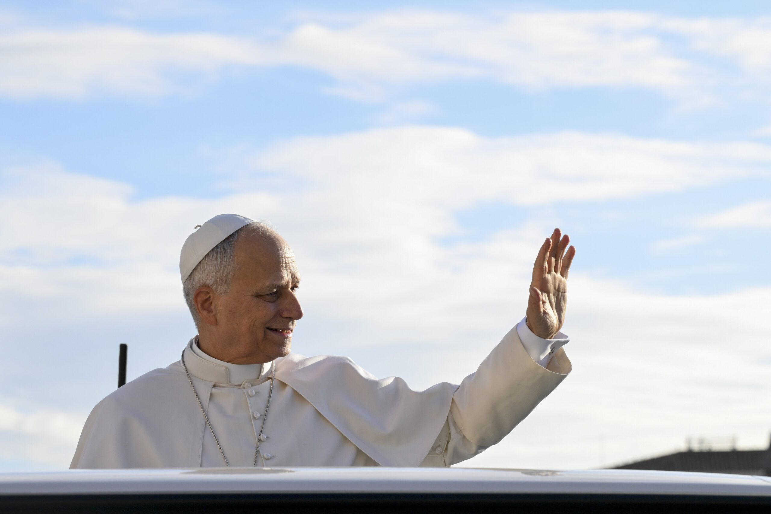 Leone XIV: “il mondo non si salva affilando le spade”