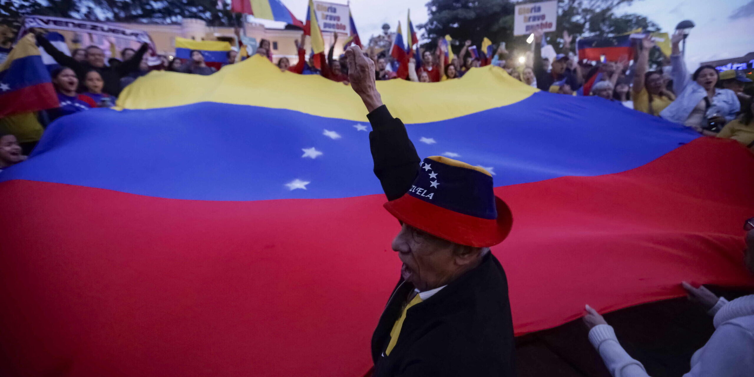 Venezuela: mons. Gonzales de Zarate (presidente vescovi) al Sir, “siamo svegli dalle 2 del mattino, fiducia in Dio e nel nostro popolo”