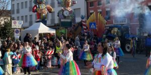 Saccolongo e Legnaro, sui carri temi di attualità e messaggi di pace