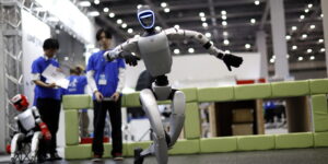 Cina, robot umanoidi in scena al gala CCTV: la nuova sfida della sovranità tecnologica