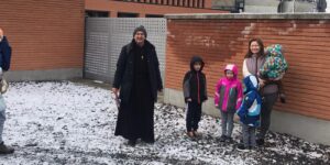 Don Moreno Cattelan. La vicendevole fiducia è lo spiraglio di luce tra morti e macerie