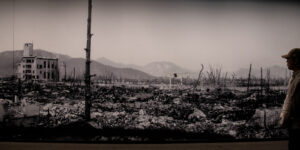 Shoah, domini del terrore e crisi sociale: Claudio Vercelli riflette sul ruolo dei media e dell’opinione pubblica