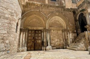 Domenica delle Palme. Israele impedisce a Pizzaballa e Ielpo di entrare al Santo Sepolcro