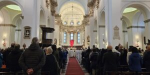 Via Crucis all’Opsa e Messa del Crisma