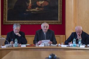 Il card. Zuppi: «La politica non pretenda di piegare la libertà della Chiesa»