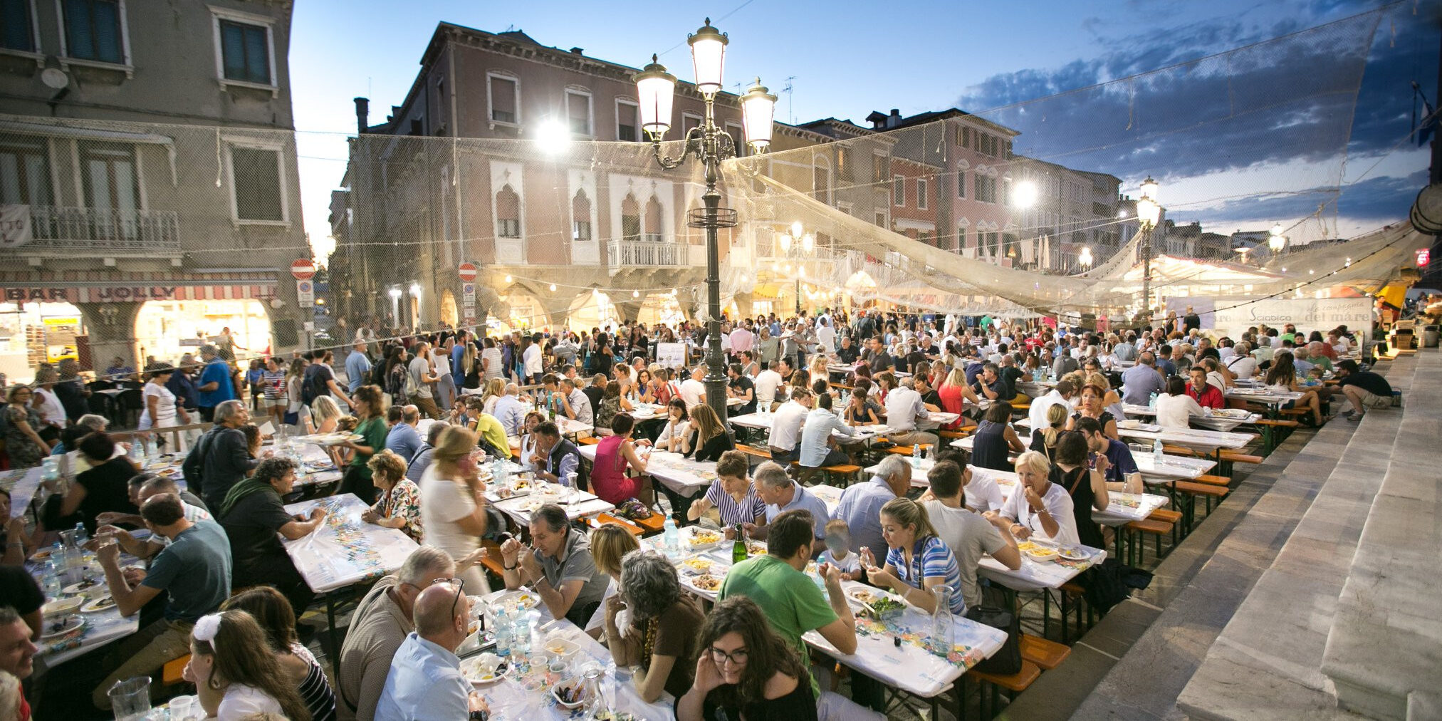 Giù le mani da sagre e volontari. Se le nuove norme mettono a rischio le feste di paese
