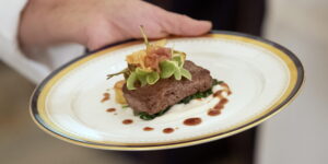 Giovani e innovazione. L’app “Cucinalo” combatte gli sprechi alimentari: ricette gustose con quello che c’è in frigo