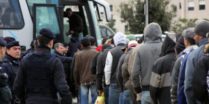 Parlamento europeo: Comece, “le politiche migratorie restino ancorate alla dignità umana”. Vescovi Ue preoccupati per il voto sui rimpatri​​​​​​​​​​​​​​​​