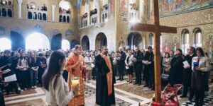 Via Crucis per l’Ucraina a Roma nella Cattedrale di Santa Sofia. Don Semehen: “Abbiamo il diritto di piangere ma non di odiare”