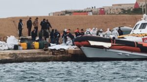 Naufragio a Lampedusa: don Rizzo (parroco Lampedusa), “Stragi che si possono evitare, perché ancora?”