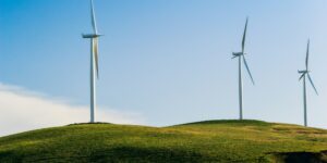 Attivismo e democrazia energetica. Energie dal basso: lotte locali e sfide globali per la transizione energetica