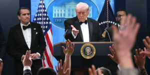 Usa: mons. Coakley (vescovi) su sparatoria alla Casa Bianca, “non c’è spazio per la violenza di alcun tipo nella nostra società”