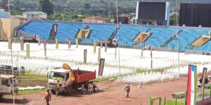 Papa in Guinea Equatoriale: l’attesa dei bambini di Malabo