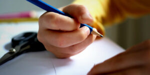 Istruzione. I casi crescono, ma crescono anche le risposte: screening precoce e didattica personalizzata in quasi tutte le scuole