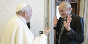 Papa Francesco: card. Zuppi (Cei), “ci ha chiesto di non fermarci. Una Chiesa che abbraccia, non che seleziona”
