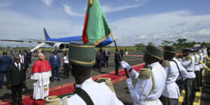 Papa in Camerun: “la pace non può essere ridotta a slogan”