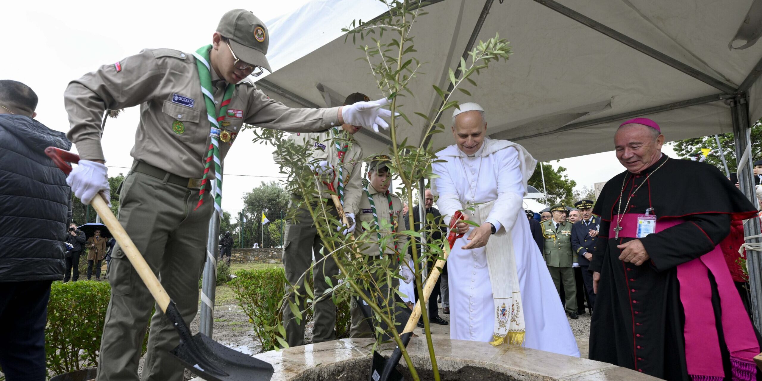 Papa Leone in Africa: sulle migrazioni attesa una parola di fraternità