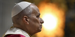 Trump attacca Leone XIV: Cei, “il Papa non è una controparte politica, è il Successore di Pietro chiamato a servire il Vangelo”