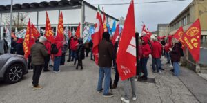 Il presidio per Mamour Pape Mbow