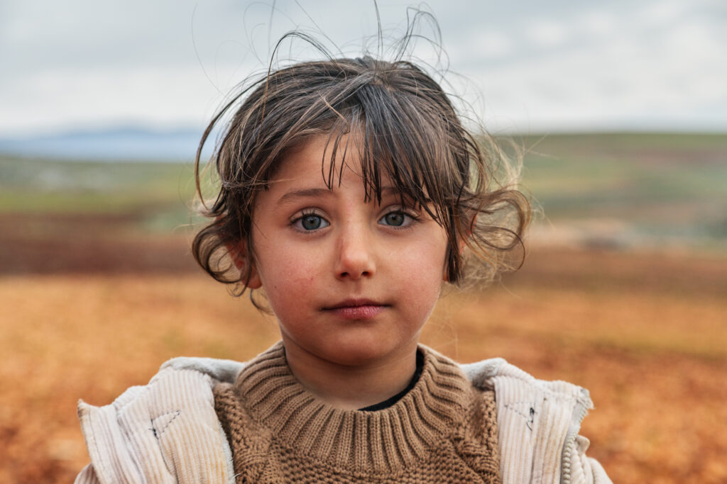 Una bambina palestinese nel campo profughi di Marjayoun. Il Libano ha fra i più alti tassi di accoglienza di rifugiati: 1,5 milioni di siriani e fra 200 e 400 mila palestinesi.