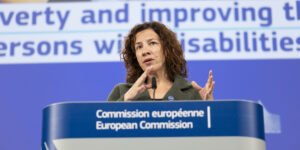 Commissione Ue: misure per combattere la povertà e migliorare la vita delle persone con disabilità