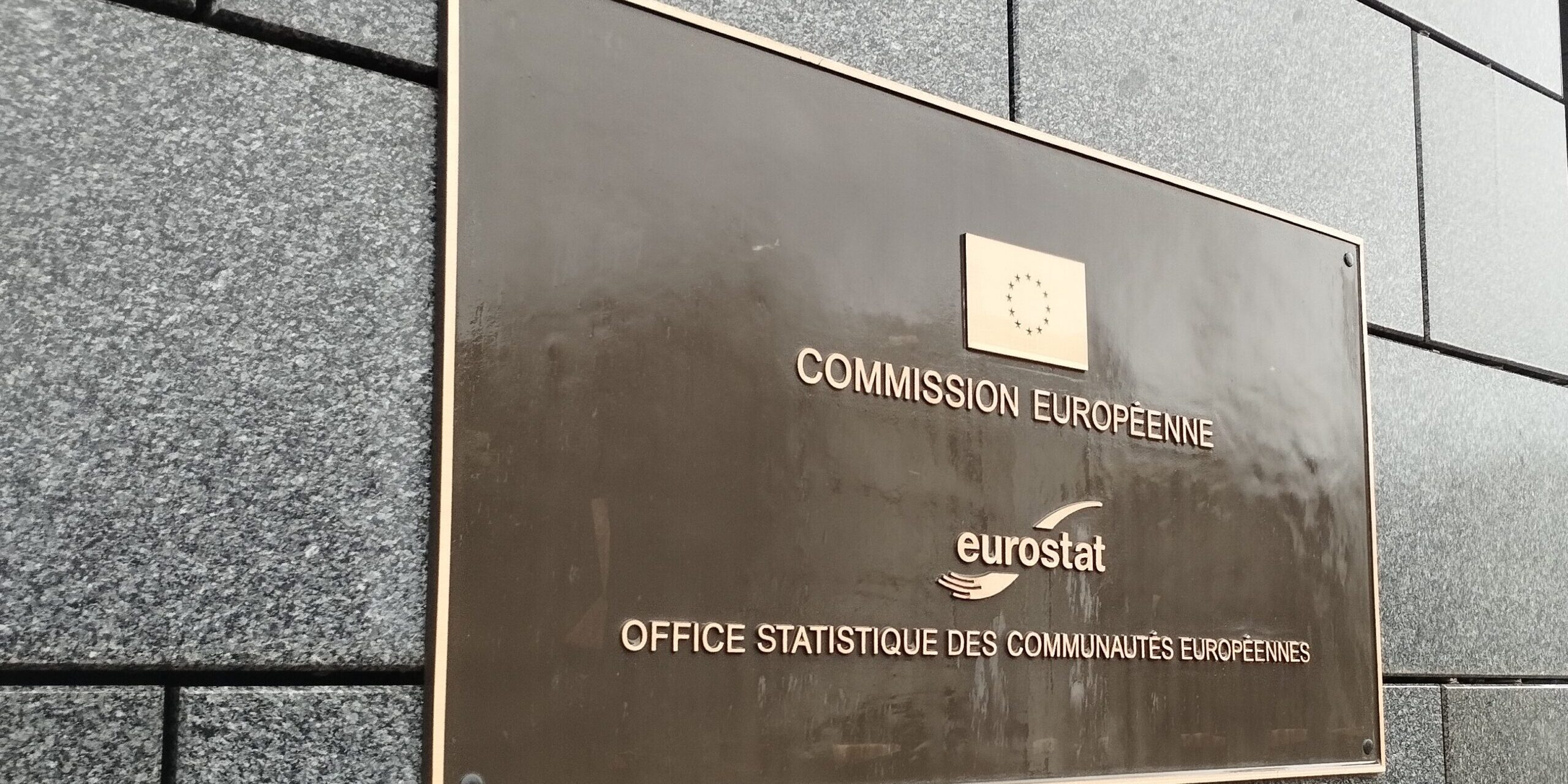 Ue: Eurostat, asilo, domande in calo ma oltre un milione di pratiche in sospeso