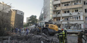 Ucraina, pioggia di droni e missili: “Situazione disperata a Kiev”