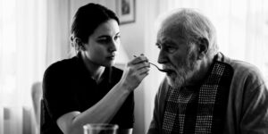 Caregiver familiari. Siamo soli, a tempo pieno