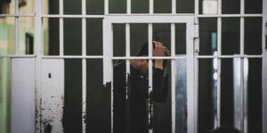 Persone private della libertà. Gnpl: “Nel 2024 ancora troppe carceri sovraffollate. Difficile anche garantire il diritto alla salute”