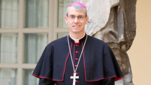 Papa a Pavia. Mons. Sanguineti: “Vogliamo lasciarci sorprendere”