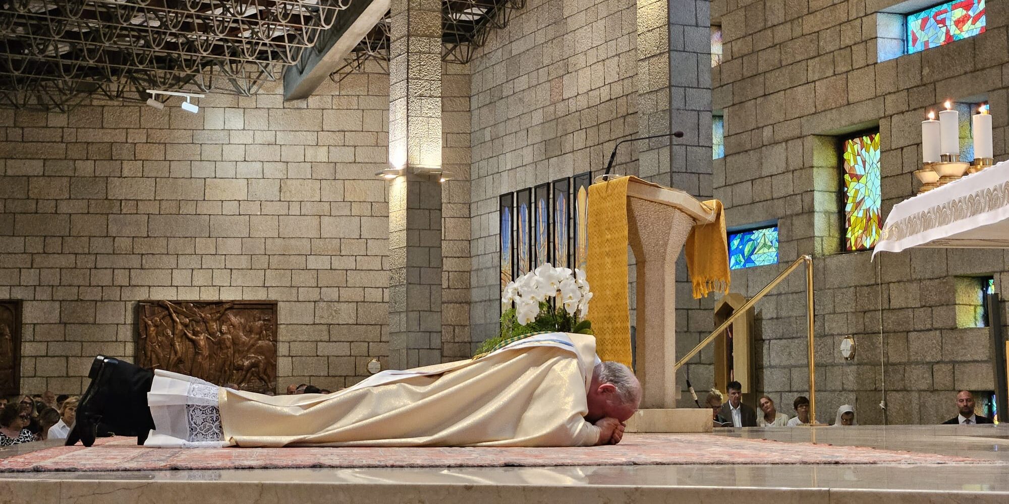 Renzo Pegoraro ordinato vescovo all’OPSA: la consacrazione presieduta dal cardinale Parolin