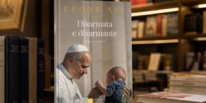 Leone XIV: da oggi in libreria il nuovo libro sulla pace con un testo inedito del Papa