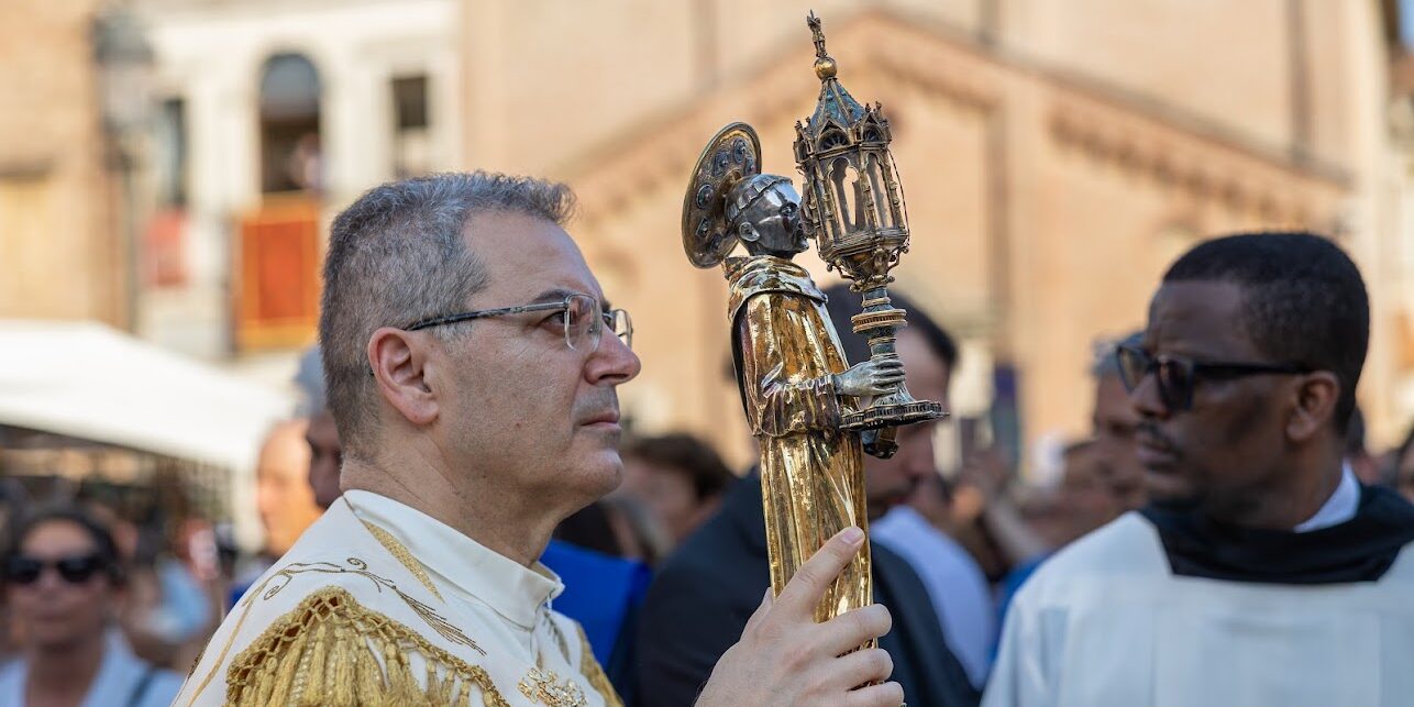 Un “gemello” digitale riproduce il reliquiario del dito del Santo