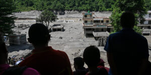 Alluvione in Nepal: don Bogati (Amministratore apostolico del vicariato), “unire le mani” per “sostenere questo popolo che soffre”