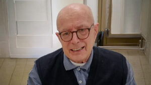 Don Paolo Pietschmann, una vita tra parrocchie, pellegrinaggi e la passione per le cose belle