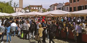 Dolo. 60a edizione del mercatino solidale dei bambini