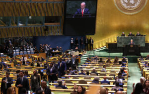 Netanyahu parla all’aula semivuota, Abbas in videomessaggio: l’Onu spaccata su Gaza