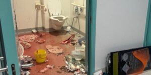 Se la corsia diventa una trincea. Proteggere i sanitari: un fatto di investimenti e cultura