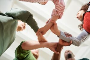 Una socialità solidale è possibile. Ma oggi il welfare è messo in discussione