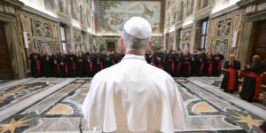 Mons. Leahy dopo l’udienza con Leone XIV: “In un mondo frammentato, chiamati ad essere testimoni di unità per costruire la pace”