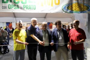 Prato della Valle. Rugby, pallavolo e calcio ai fornelli per Opsa