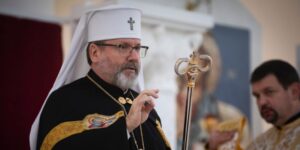 Ucraina, la guerra continua a colpire i civili. Famiglie in lutto e bambini tra le vittime