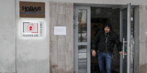 Federazione Russa. Novaja Gazeta annuncia la chiusura: “Ci hanno uccisi”