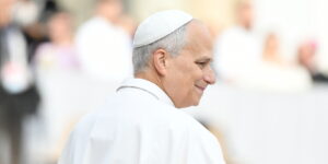 L’America Latina si stringe attorno a Papa Leone: una giornata di preghiera per la sua salute
