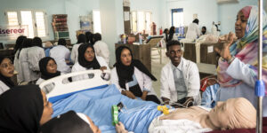 Sudan. A Khartoum riaprono le scuole e l’università dei comboniani, 400 bambini già in classe