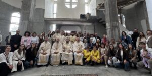 Rosario per la pace. Mons. Ryabukha (Donetsk): “Anche l’impossibile può diventare possibile”